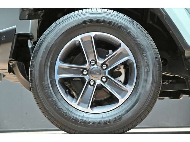 ジープ ラングラー　アンリミテッド アンリミテッド サハラ ２．０Ｌ ４ＷＤ R5年 (関東) 99