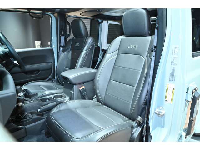 ジープ ラングラー　アンリミテッド アンリミテッド サハラ ２．０Ｌ ４ＷＤ R5年 (関東) 99