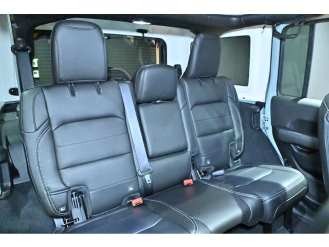 ジープ ラングラー　アンリミテッド アンリミテッド サハラ ２．０Ｌ ４ＷＤ R5年 (関東) 99