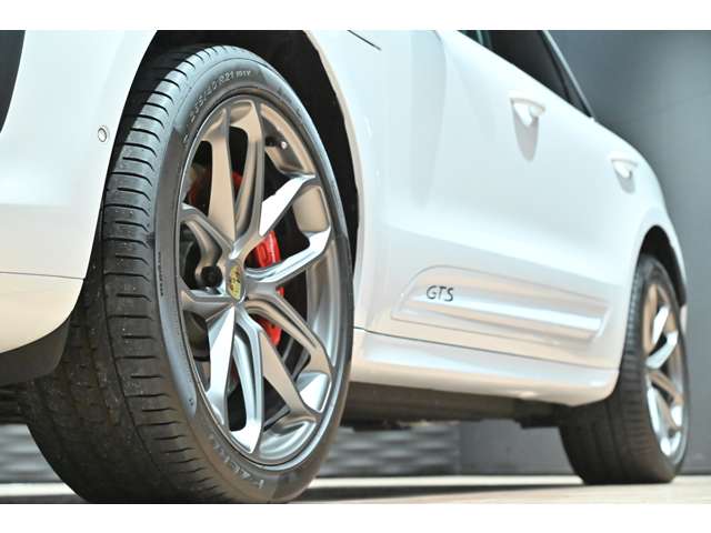ポルシェ マカン ＧＴＳ ＰＤＫ ４ＷＤ R7年 (関東) 99