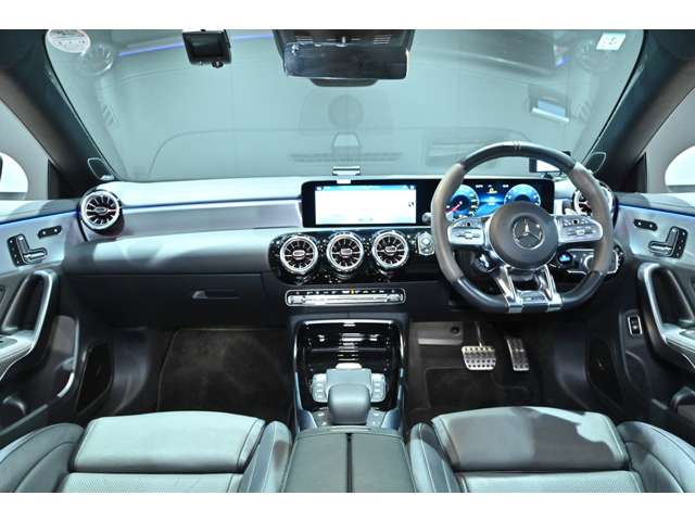 ＡＭＧ ＣＬＡ　シューティングブレーク ＣＬＡ ４５ Ｓ ４マチックプラス ４ＷＤ R4年 (関東) 99