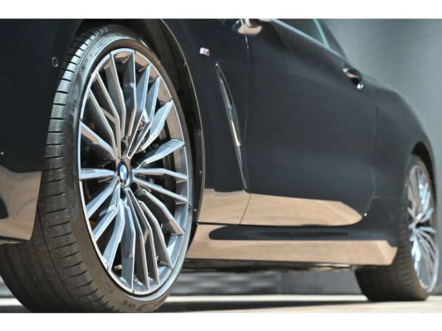 ＢＭＷ ８シリーズ Ｍ８５０Ｉ Ｘドライブ ４ＷＤ R3年 (関東) 99