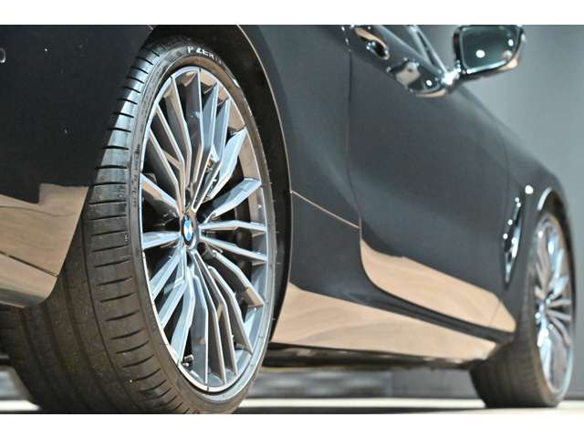 ＢＭＷ ８シリーズ Ｍ８５０Ｉ Ｘドライブ ４ＷＤ R3年 (関東) 99