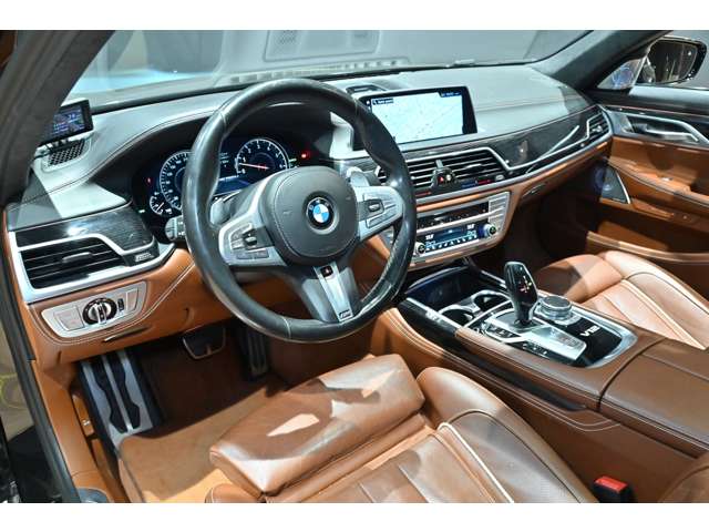 ＢＭＷ ７シリーズ Ｍ７６０ＬＩ Ｘドライブ ４ＷＤ H30年 (関東) 99