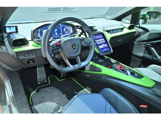 ランボルギーニ レヴエルト ６．５ ４ＷＤ R7年 (関東) 99