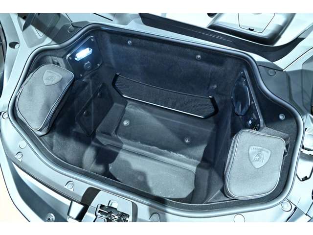 ランボルギーニ レヴエルト ６．５ ４ＷＤ R7年 (関東) 99
