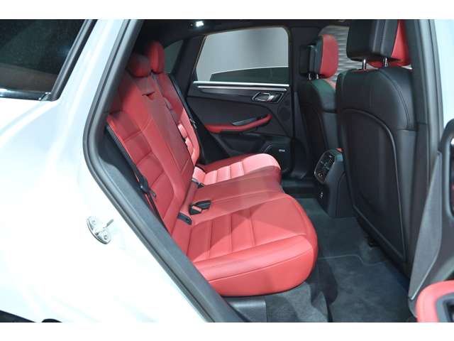 ポルシェ マカン ＧＴＳ ＰＤＫ ４ＷＤ R3年 (関東) 99