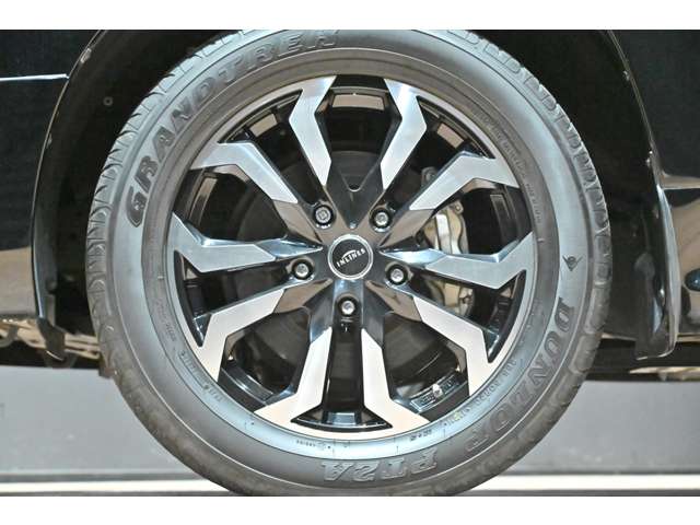 トヨタ ランドクルーザー ４．６ ＺＸ Ｇフロンティア ４ＷＤ H29年 (関東) 99