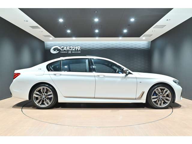 ＢＭＷ ７シリーズ Ｍ７６０ＬＩ Ｘドライブ ４ＷＤ H29年 (関東) 99