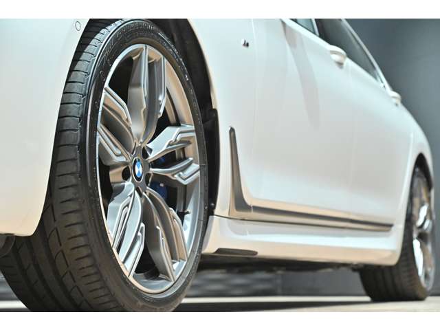ＢＭＷ ７シリーズ Ｍ７６０ＬＩ Ｘドライブ ４ＷＤ H29年 (関東) 99