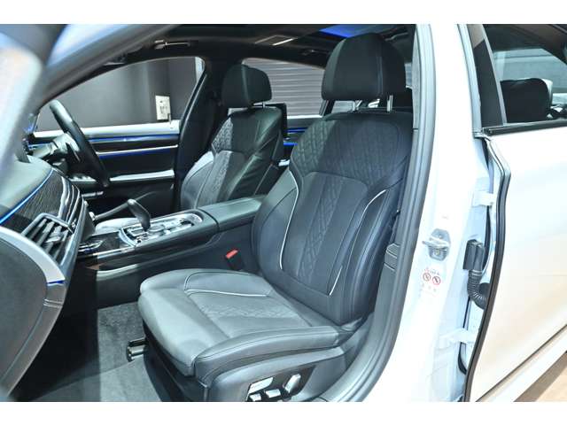 ＢＭＷ ７シリーズ Ｍ７６０ＬＩ Ｘドライブ ４ＷＤ H29年 (関東) 99