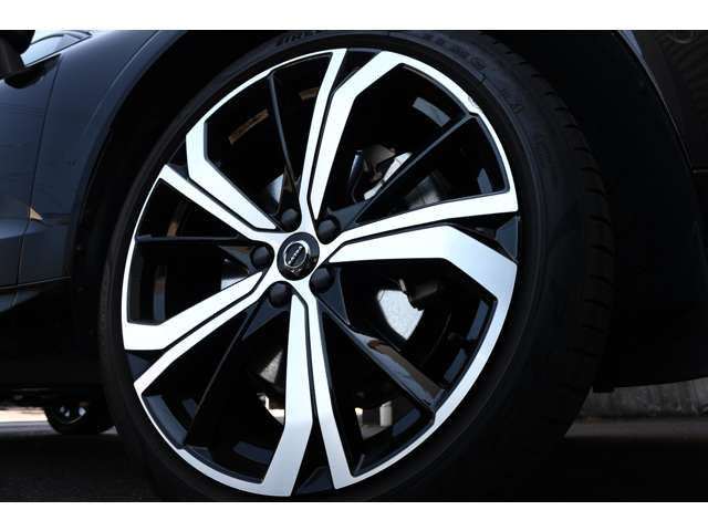 ボルボ ＸＣ６０ リチャージ アルティメット Ｔ６ ＡＷＤ プラグイン ハイブリッド ４ＷＤ R5年 (東海) 99