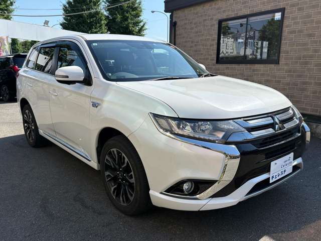 三菱 アウトランダーＰＨＥＶ ２．０ Ｇ セーフティパッケージ ４ＷＤ H27年 (九州・沖縄) 99
