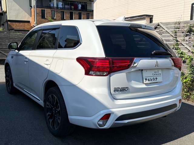 三菱 アウトランダーＰＨＥＶ ２．０ Ｇ セーフティパッケージ ４ＷＤ H27年 (九州・沖縄) 99