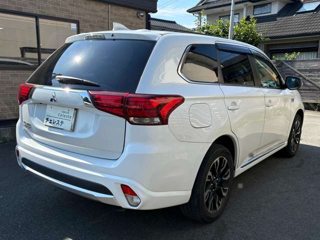 三菱 アウトランダーＰＨＥＶ ２．０ Ｇ セーフティパッケージ ４ＷＤ H27年 (九州・沖縄) 99