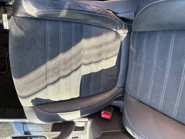 三菱 アウトランダーＰＨＥＶ ２．０ Ｇ セーフティパッケージ ４ＷＤ H27年 (九州・沖縄) 99