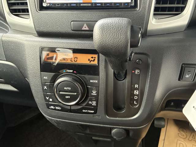 スズキ スペーシア ６６０ Ｇリミテッド ４ＷＤ H28年 (東北) 99