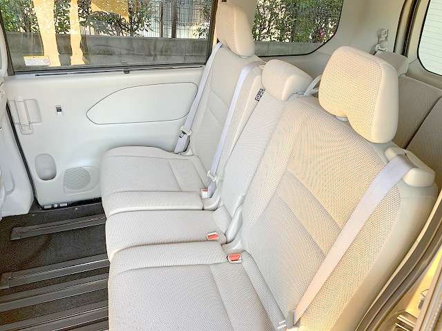 日産 セレナ ２．０ Ｘ ＶセレクションＩＩ H30年 (関東) 99