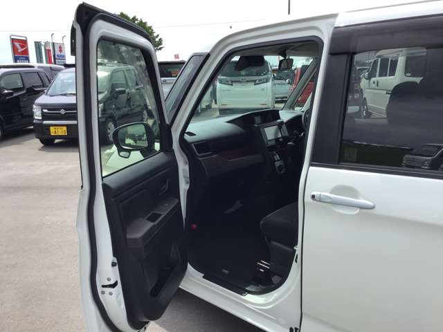 トヨタ ルーミー １．０ Ｇ ４ＷＤ R2年 () 99