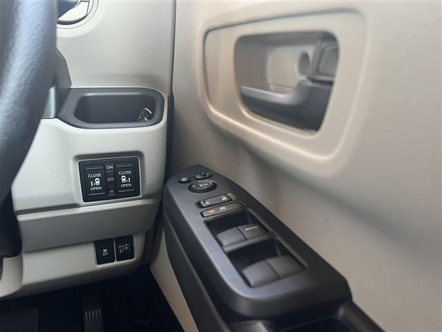 ホンダ Ｎ　ＢＯＸ ６６０ ファッションスタイル R5年 (中国) 99