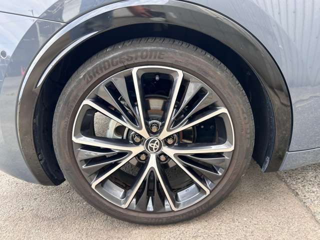 トヨタ プリウス ２．０ Ｚ Ｅ－ＦＯＵＲ ４ＷＤ R5年 (関東) 99