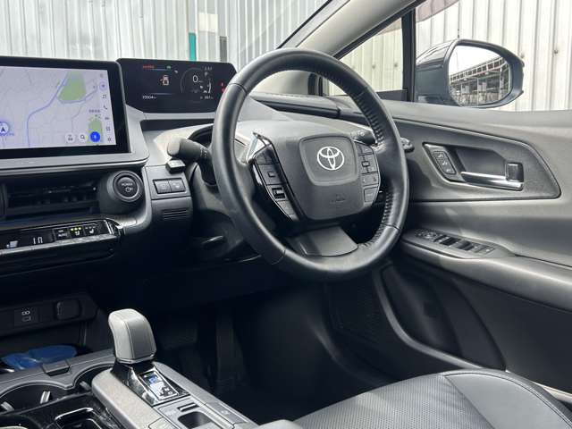 トヨタ プリウス ２．０ Ｚ Ｅ－ＦＯＵＲ ４ＷＤ R5年 (関東) 99
