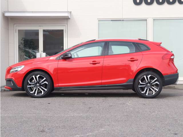 ボルボ Ｖ４０クロスカントリー Ｄ４ ダイナミック エディション ディーゼルターボ H29年 (東海) 99