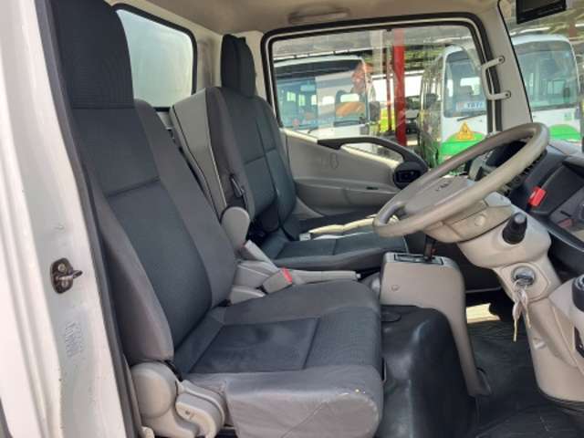 日産 アトラス ２．０ H27年 (東海) 99
