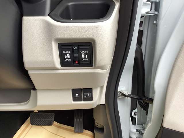 ホンダ Ｎ　ＢＯＸ ６６０ R8年 (関東) 99
