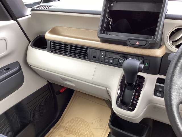 ホンダ Ｎ　ＢＯＸ ６６０ R8年 (関東) 99