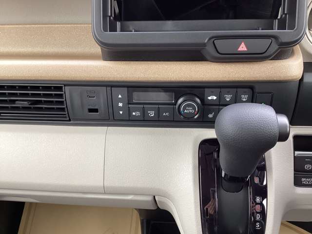 ホンダ Ｎ　ＢＯＸ ６６０ R8年 (関東) 99