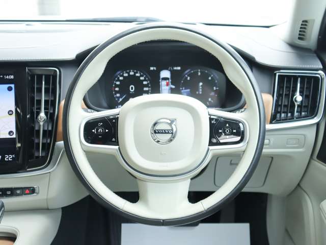 ボルボ Ｖ９０ Ｄ４ インスクリプション ディーゼルターボ R1年 (関東) 99