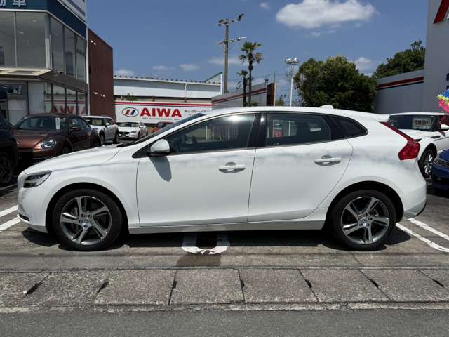 ボルボ Ｖ４０ Ｄ４ モメンタム ディーゼルターボ H28年 (東海) 99