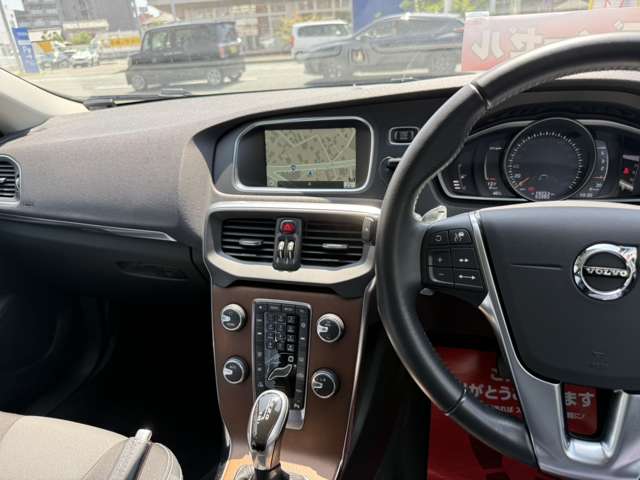 ボルボ Ｖ４０ Ｄ４ モメンタム ディーゼルターボ H28年 (東海) 99