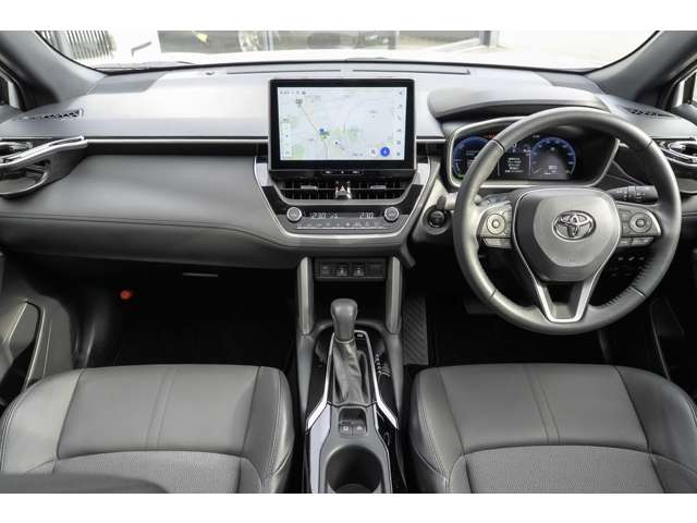 トヨタ カローラクロス　ハイブリッド １．８ ハイブリッド Ｚ Ｅ－ＦＯＵＲ ４ＷＤ R7年 (北海道) 99