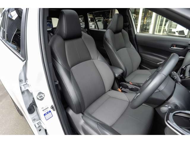 トヨタ カローラクロス　ハイブリッド １．８ ハイブリッド Ｚ Ｅ－ＦＯＵＲ ４ＷＤ R7年 (北海道) 99