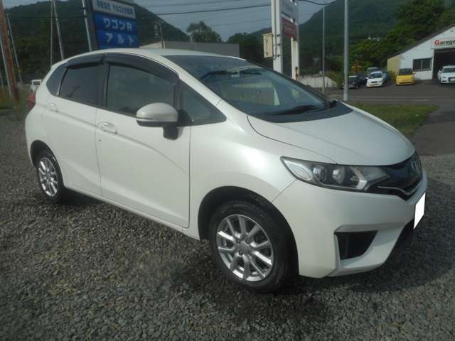 ホンダ フィット １．３ １３Ｇ Ｌパッケージ ４ＷＤ H26年 (北海道) 99