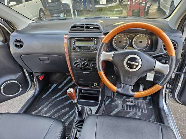 ダイハツ ミラアヴィ ６６０ ＲＳ H15年 (中国) 99
