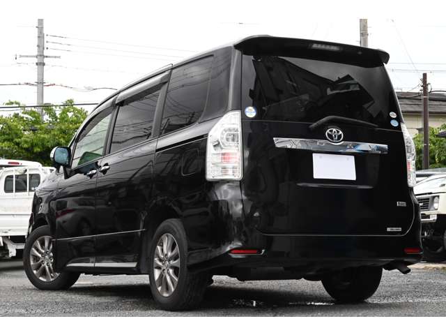 トヨタ ヴォクシー ２．０ ＺＳ 煌ＩＩ H23年 (近畿) 99