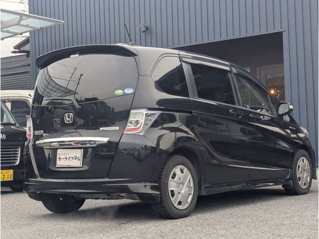 ホンダ フリード　ハイブリッド １．５ ジャストセレクション＋ H25年 (中国) 99