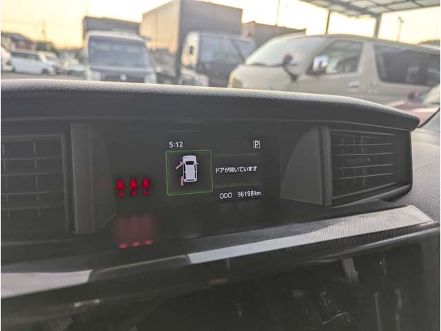 トヨタ ルーミー １．０ Ｇ R3年 (中国) 99