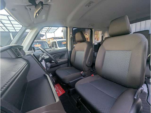 トヨタ ルーミー １．０ Ｇ R3年 (中国) 99