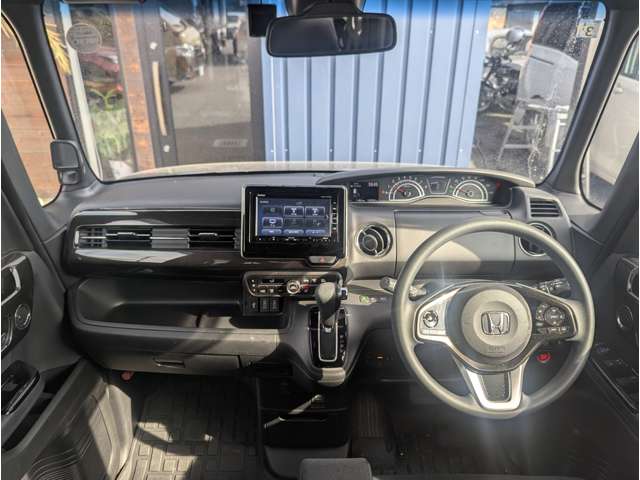 ホンダ Ｎ　ＢＯＸ カスタム ６６０ Ｇ Ｌ ホンダセンシング ４ＷＤ R1年 (中国) 99