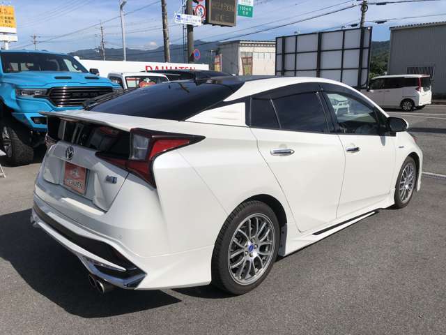トヨタ プリウス １．８ Ｓ ツーリングセレクション R1年 (近畿) 99