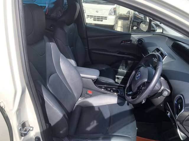 トヨタ プリウス １．８ Ｓ ツーリングセレクション R1年 (近畿) 99