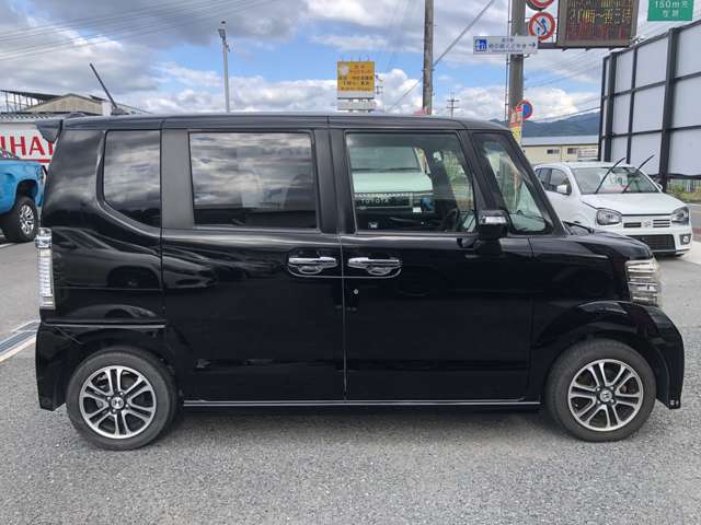 ホンダ Ｎ　ＢＯＸ ６６０ カスタムＧ ＳＳパッケージ H25年 (近畿) 99