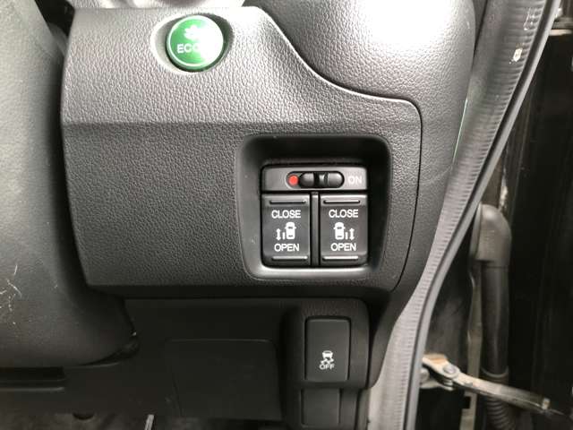 ホンダ Ｎ　ＢＯＸ ６６０ カスタムＧ ＳＳパッケージ H25年 (近畿) 99