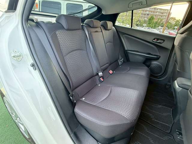 トヨタ プリウス １．８ Ｓ セーフティ プラス H30年 () 99