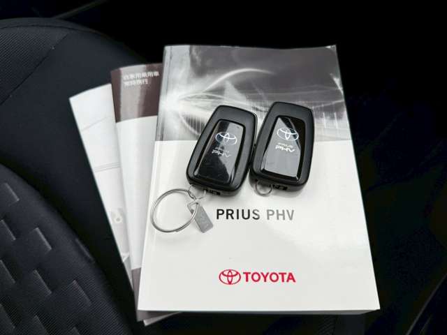 トヨタ プリウスＰＨＶ １．８ Ｓ R1年 () 99