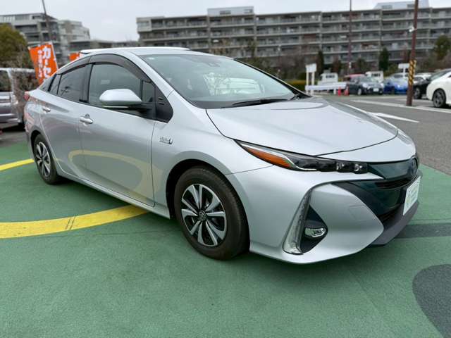 トヨタ プリウスＰＨＶ １．８ Ｓ R1年 () 99
